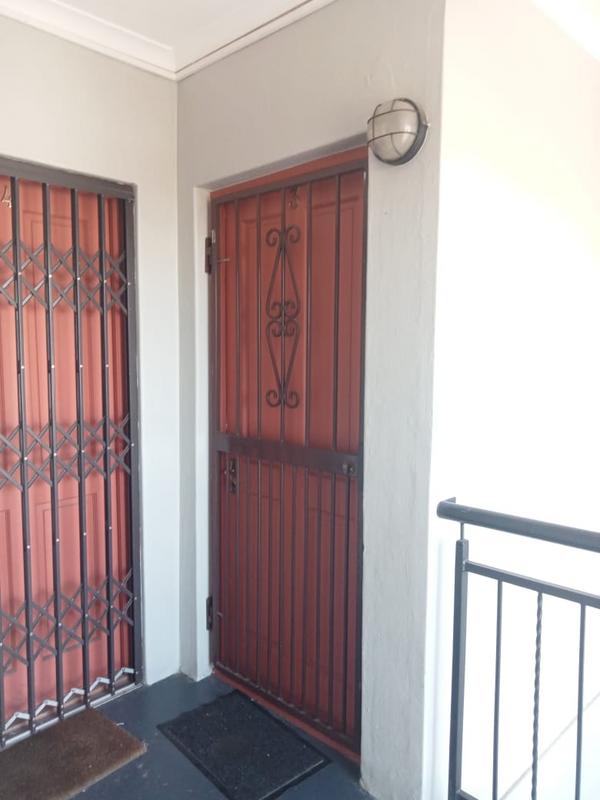 To Let 2 Bedroom Property for Rent in Parklands Western Cape
